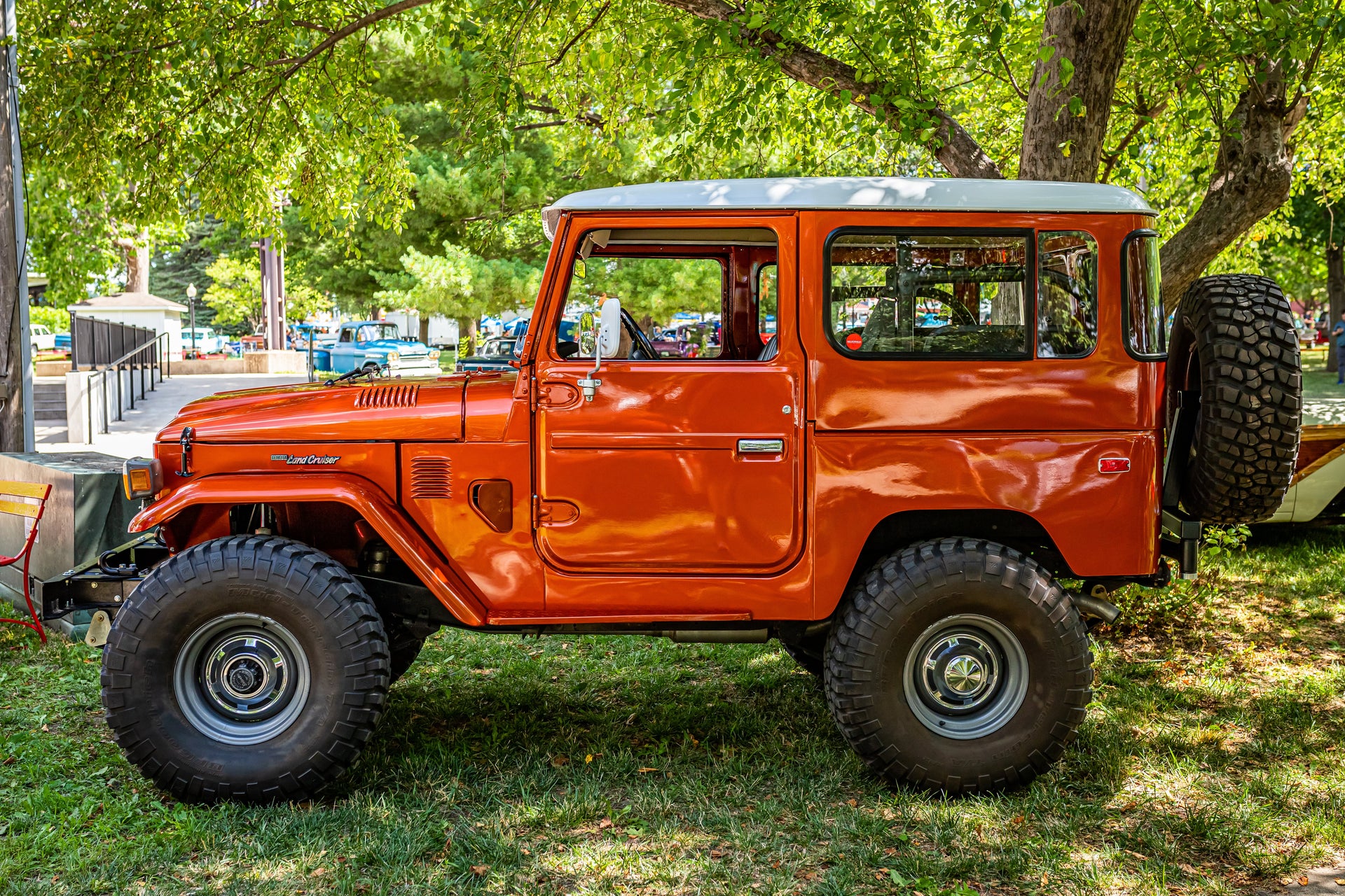 Land Cruiser