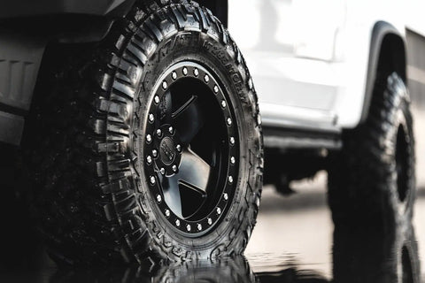 JUEGO DE 4 LLANTAS  17X9.5 6X139.7/-18 BLACK RHINO CRAWLER MATTE BLACK