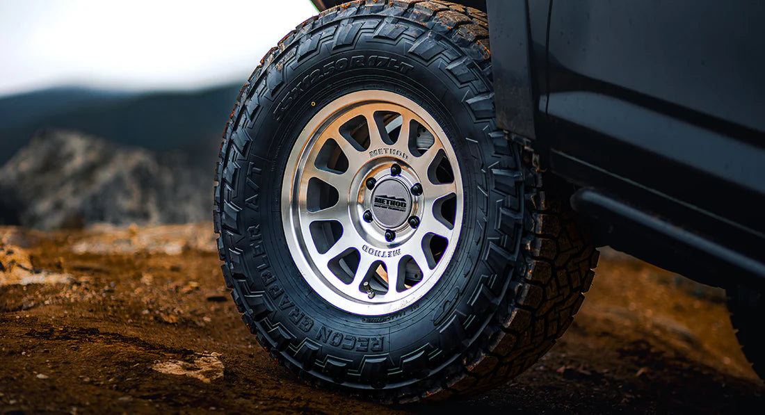 Llanta Method 703 Machined 6x139.7 R17