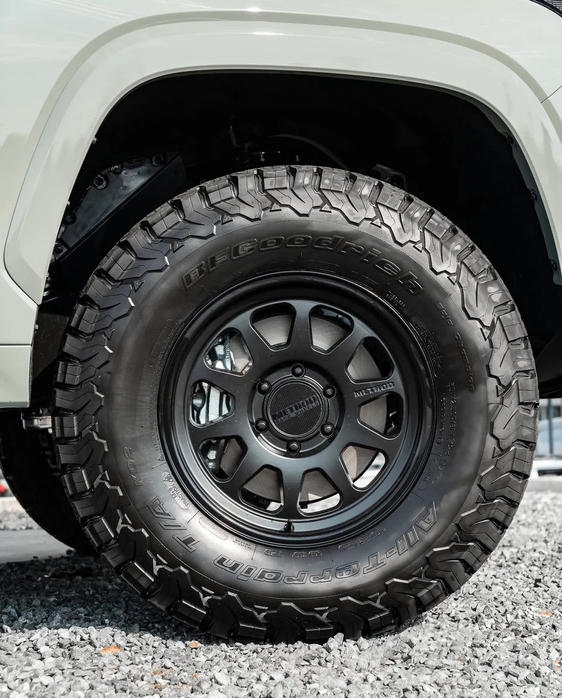 Llanta Method Race Wheels MR316 17x8.5 6x139.7 ET0 – Negro Mate