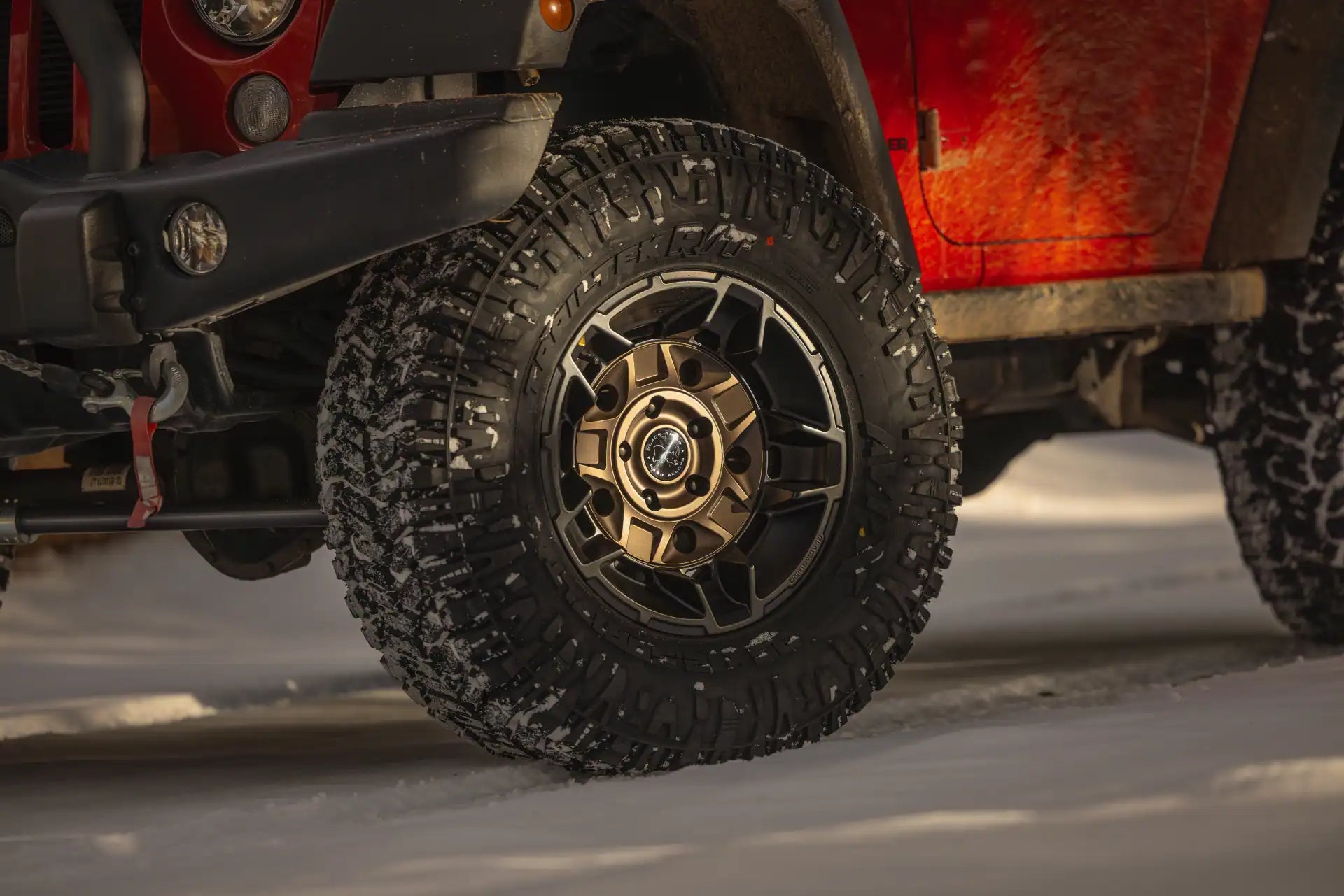 Juego 4 Llantas Black Rhino Guard 17x8.5 | Apernadura 6x139.7 | Offset 0 | Color Burnt Bronze / Black Lip