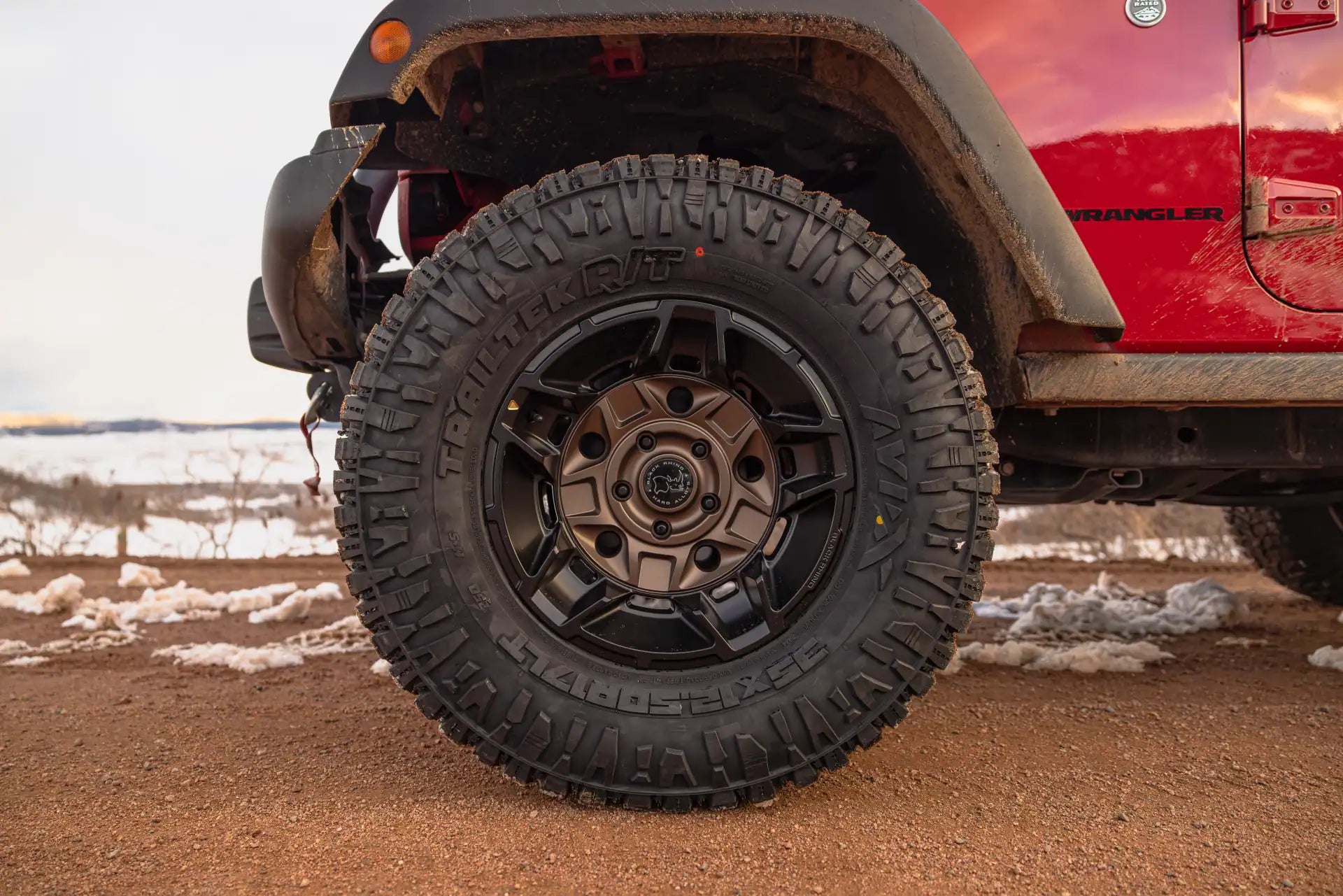 Juego 4 Llantas Black Rhino Guard 17x8.5 | Apernadura 6x139.7 | Offset 0 | Color Burnt Bronze / Black Lip