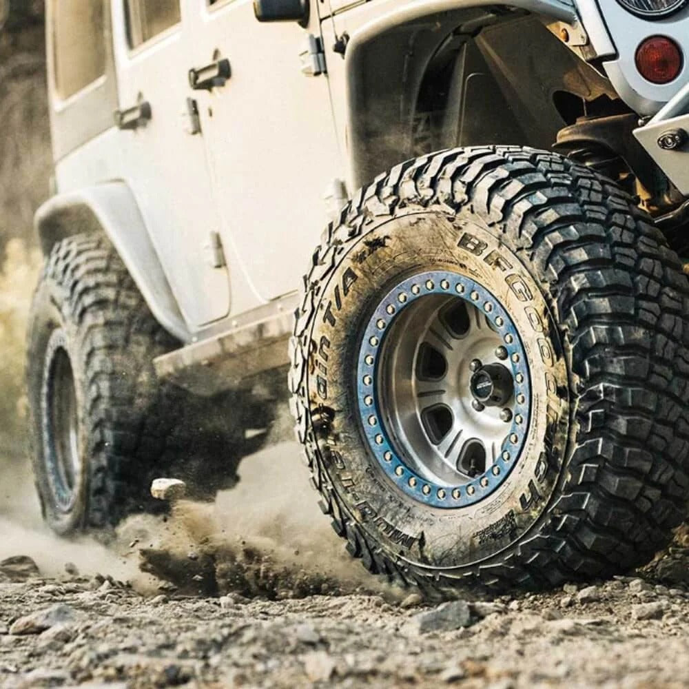 Juego de 4 Neumáticos MUD TERRAIN T/A KM3 LRE 315/70R17